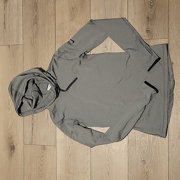 Nike Tops - Nike Pro Dri-Fit Hoodie Small